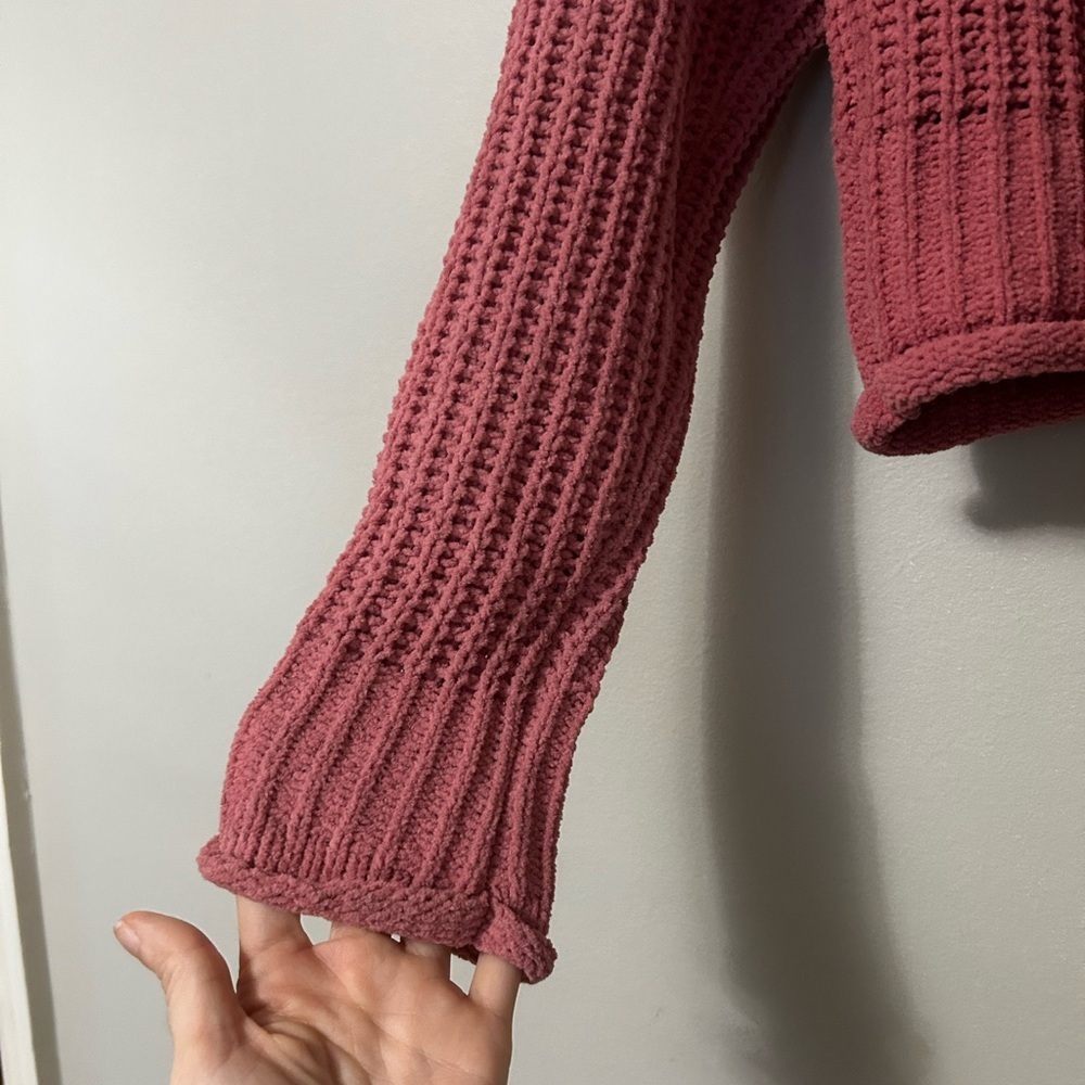 NWT New In Cozy Rose Knit Sweater, Size S - Picture 7 of 11